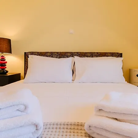 Hazel Suburb Apartman Szaloniki